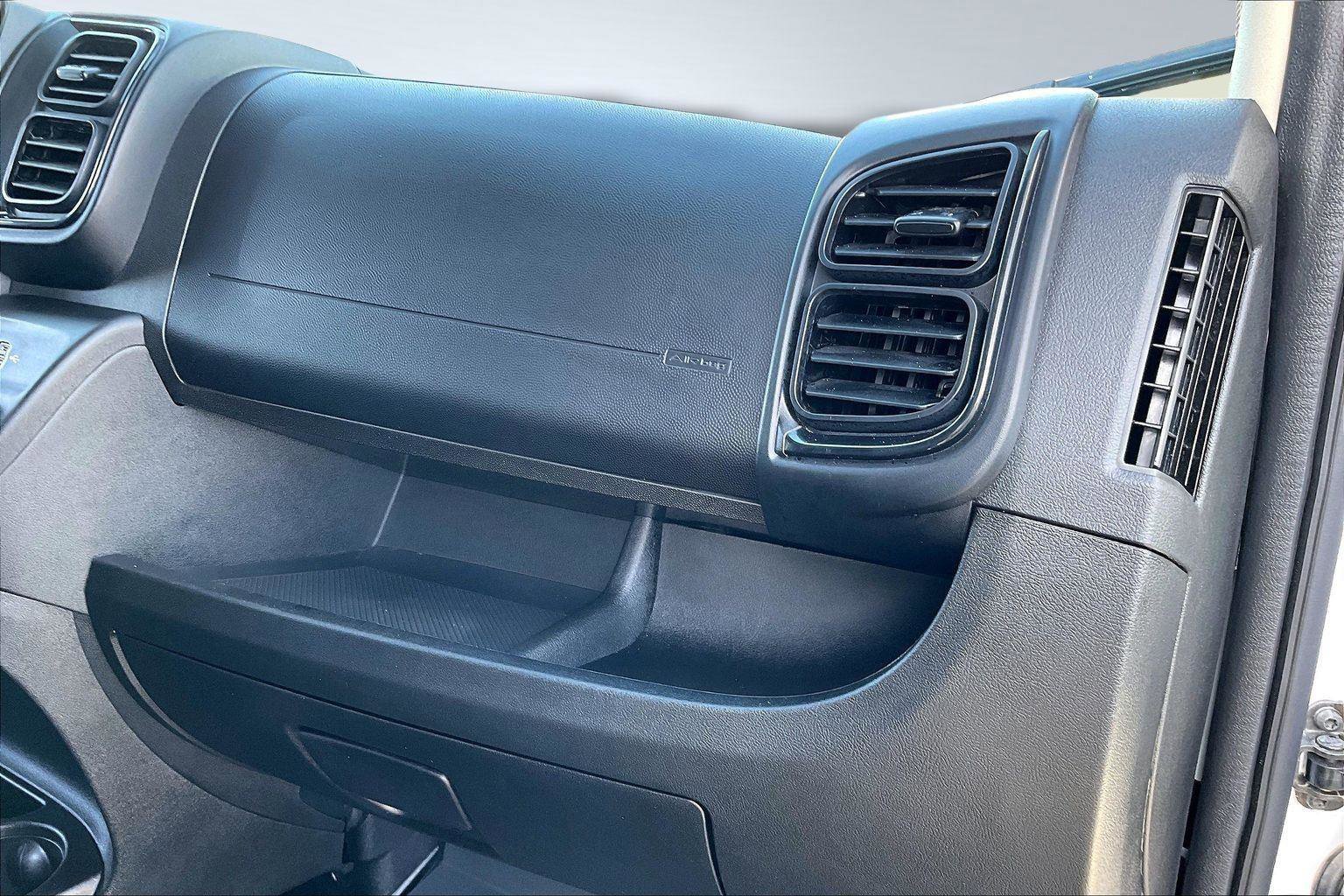 Used 2025 RAM ProMaster 2500 w/ Convenience Group image 18