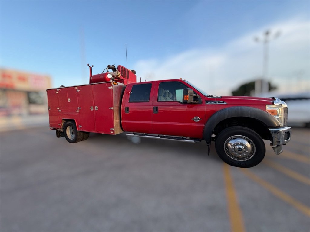 Used 2011 Ford F550 4x4 Crew Cab Super Duty w/ XLT Interior Pkg image 6