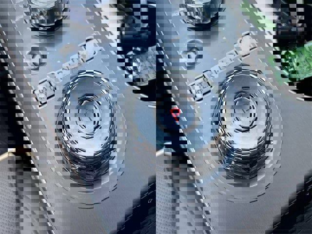 New 2026 Genesis GV70 2.5T Select image 26