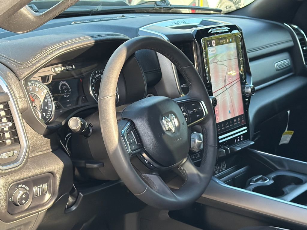 Used 2025 RAM 1500 Laramie w/ Sport Appearance Package AWD/4WD image 16