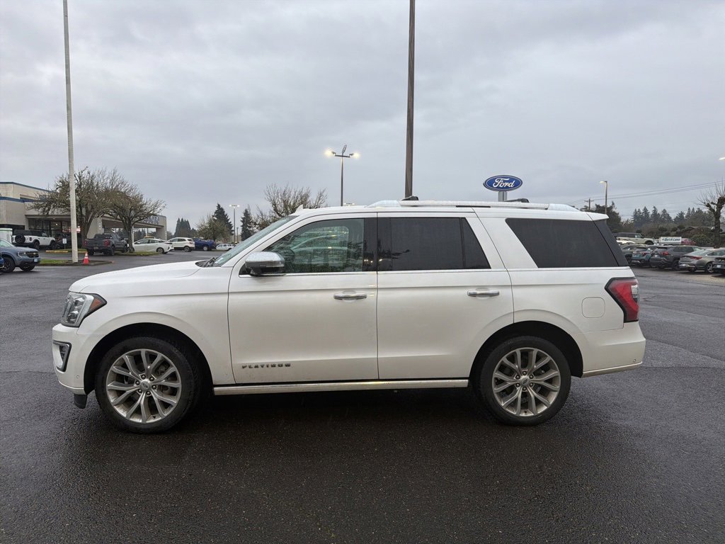 Used 2019 Ford Expedition Platinum image 2