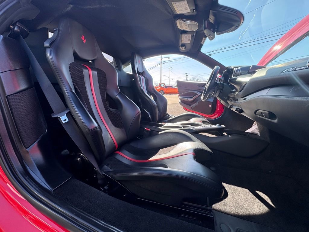 Used 2020 Ferrari F8 Tributo image 27