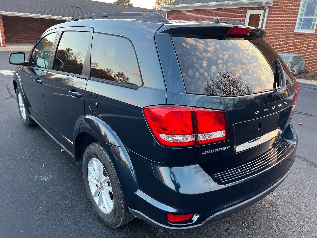 Used 2013 Dodge Journey SXT image 5