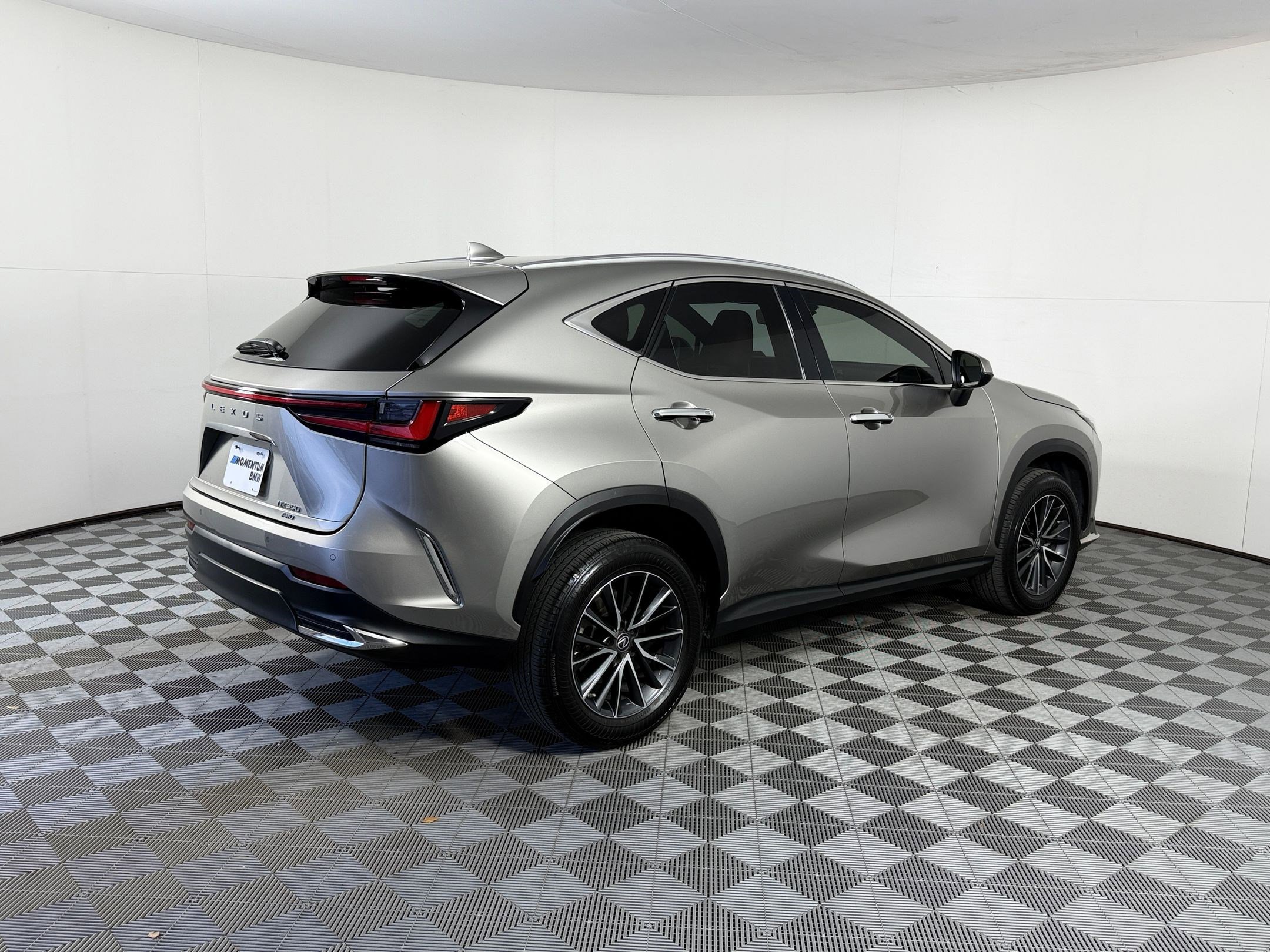 Used 2023 Lexus NX 350 AWD image 9