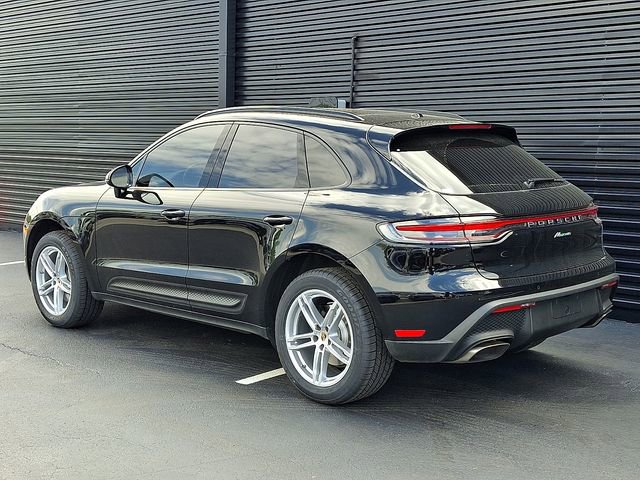 Certified 2023 Porsche Macan Turbo AWD/4WD image 3