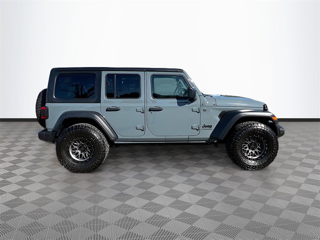Used 2024 Jeep Wrangler Sport S image 8
