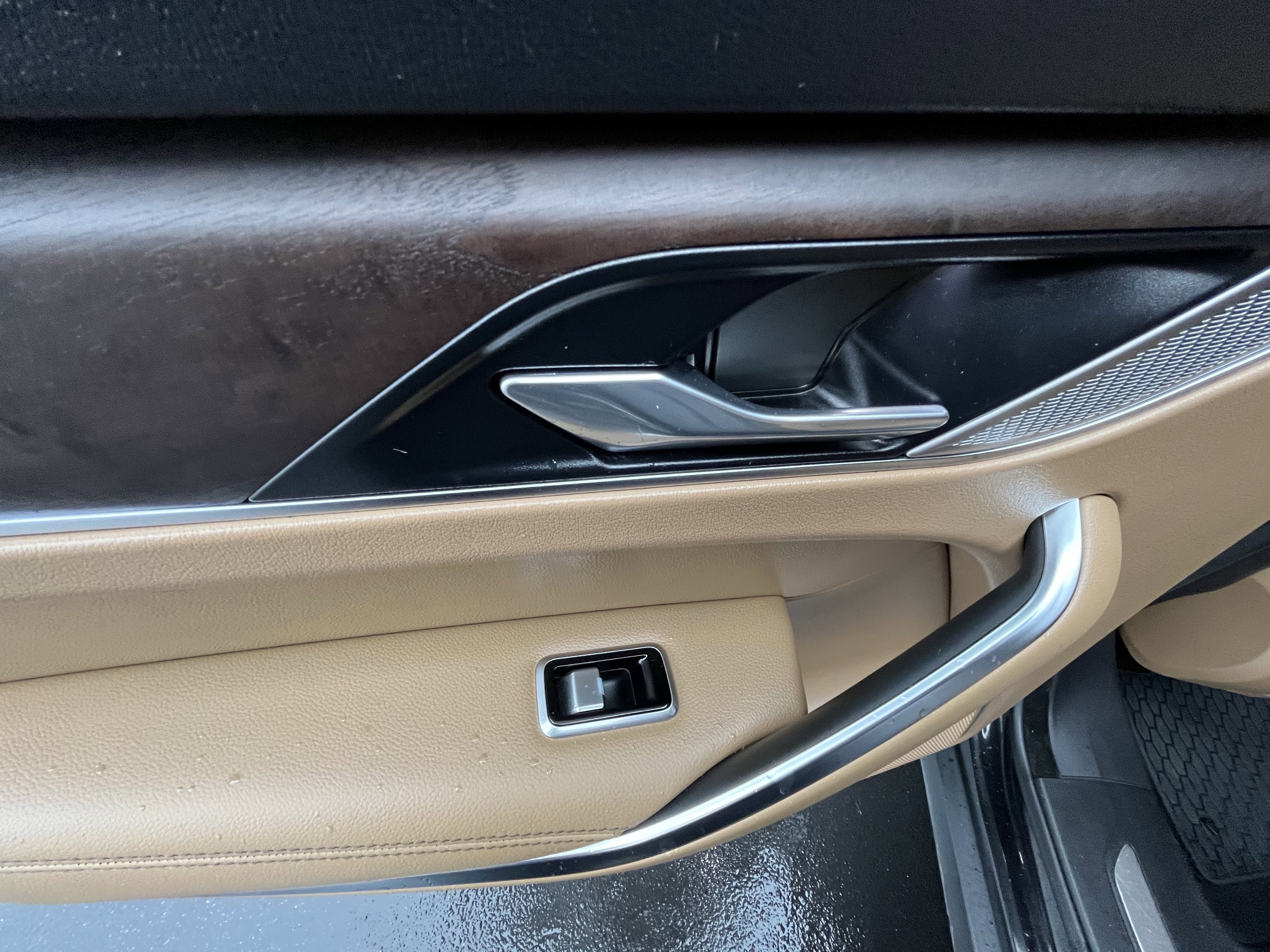 Used 2021 Jaguar F-PACE S image 28