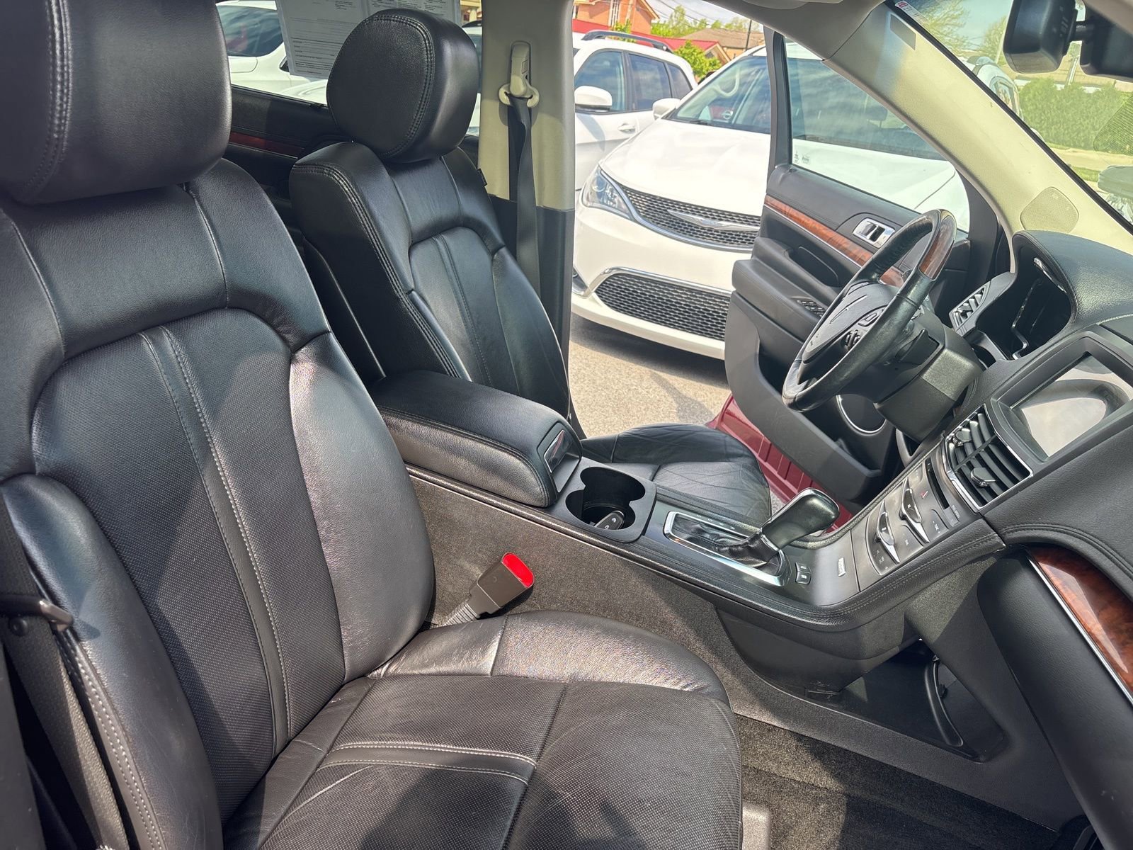 Used 2016 Lincoln MKT AWD w/ Equipment Group 201A image 26