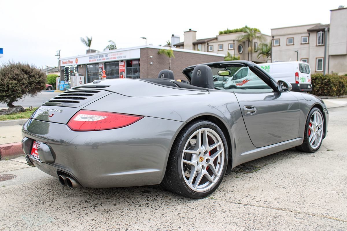 Used 2010 Porsche 911 Carrera S RWD image 6