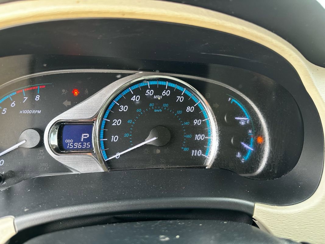 Used 2012 Toyota Sienna XLE image 36