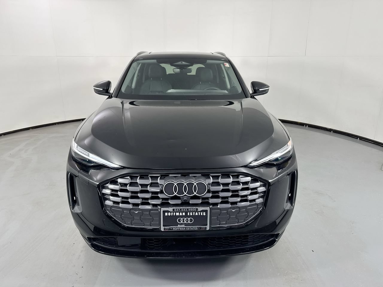 Used 2025 Audi Q5 Premium Plus w/ Premium Plus AWD/4WD image 4