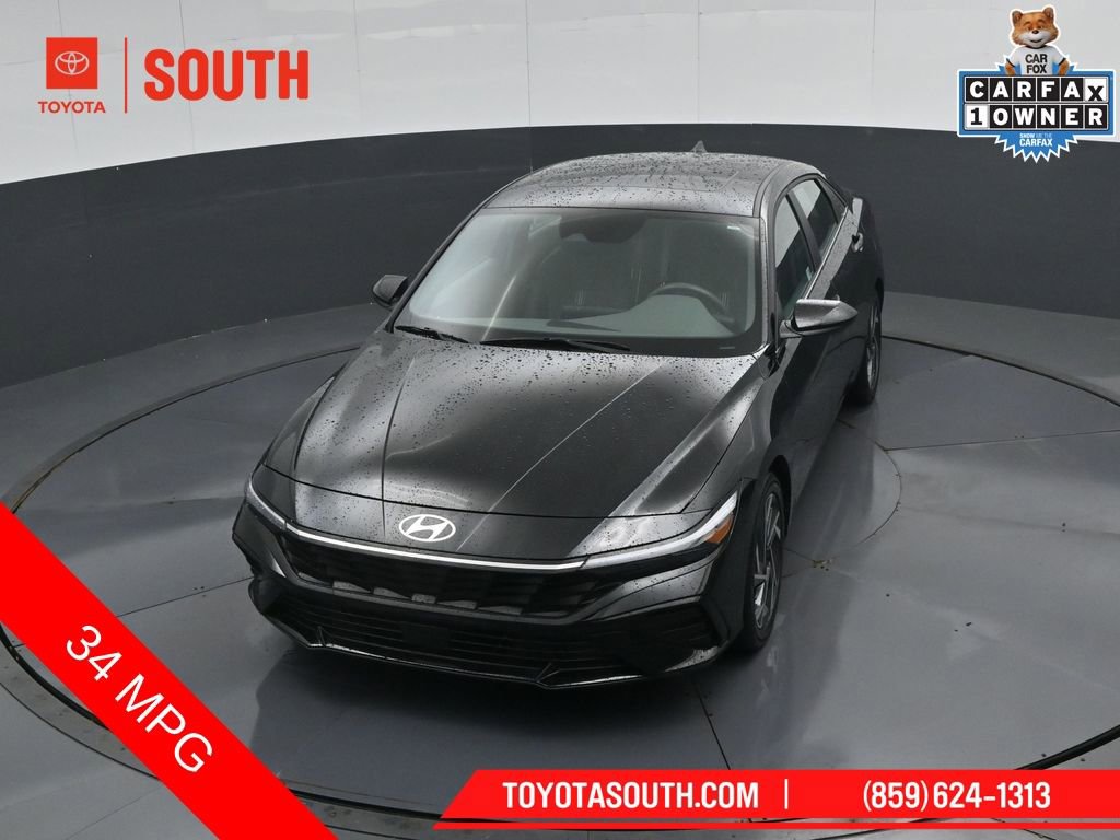 Used 2025 Hyundai Elantra SEL FWD image 51