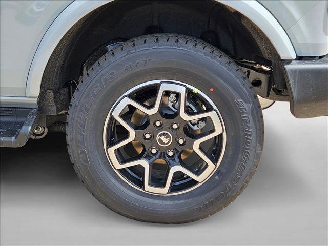 New 2026 Ford Bronco Outer Banks image 10
