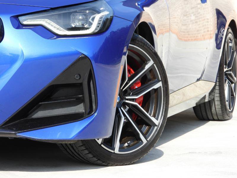 Used 2022 BMW 230i Coupe w/ Premium Package 2 RWD image 4