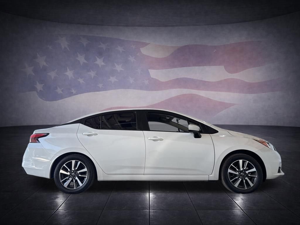 Used 2022 Nissan Versa SV FWD image 6