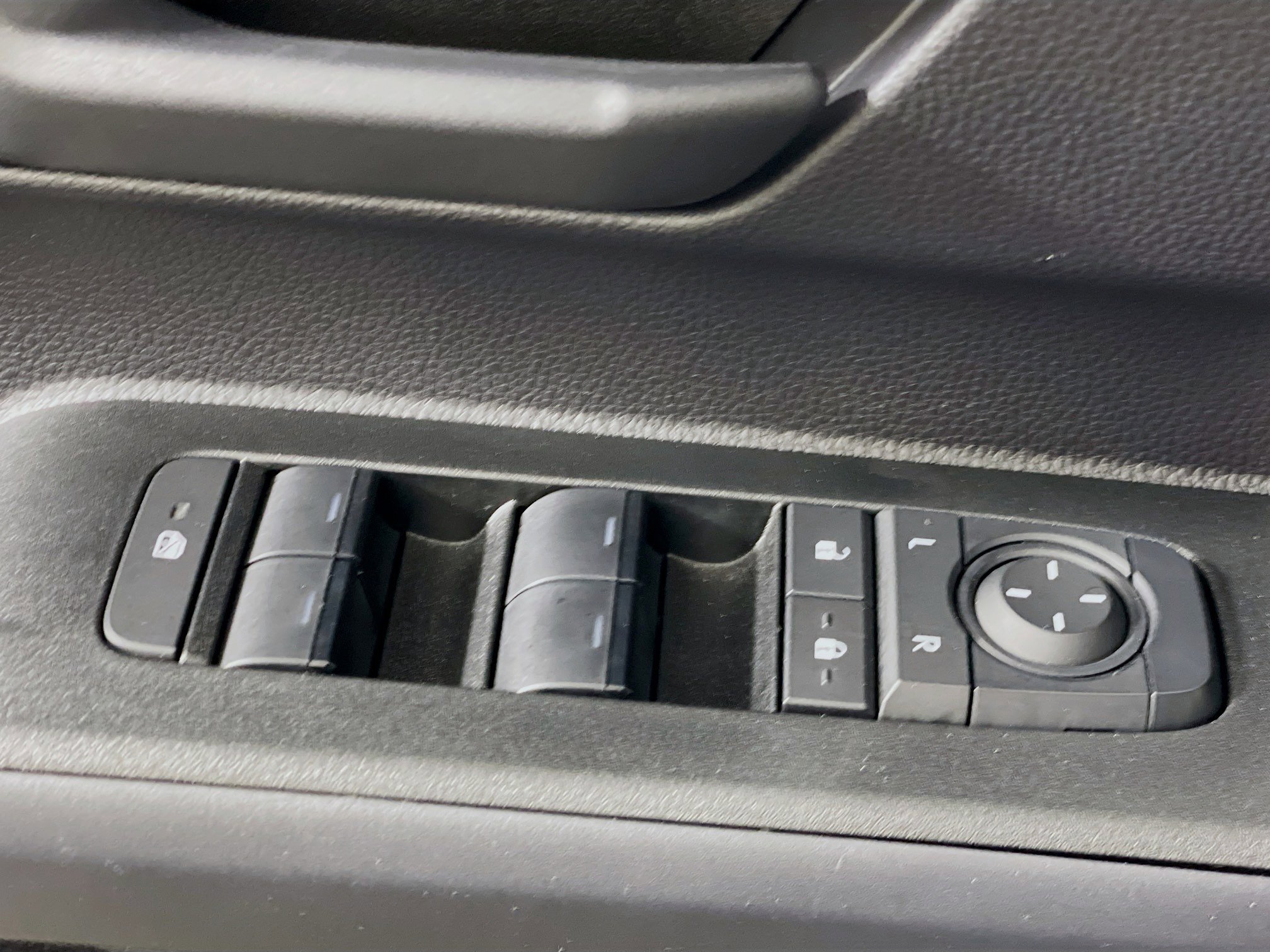 Used 2025 Toyota 4Runner SR5 image 15