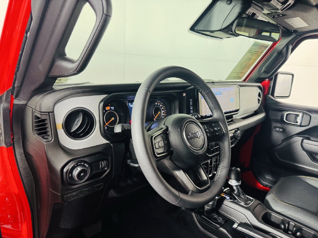 Used 2026 Jeep Wrangler Unlimited Sport AWD/4WD image 8