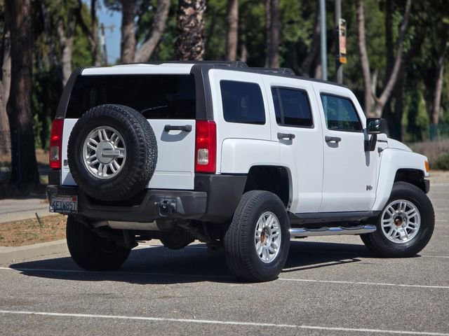 Used 2009 HUMMER H3 image 10
