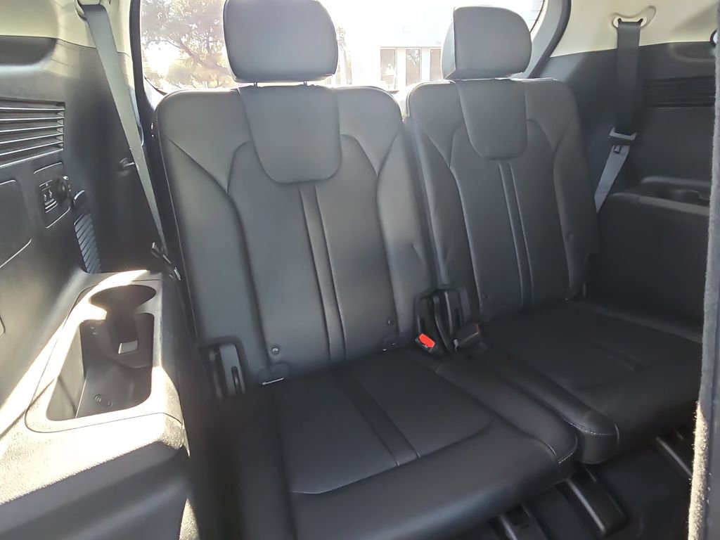 Used 2023 Kia Sorento S w/ Panoramic Sunroof Package image 12