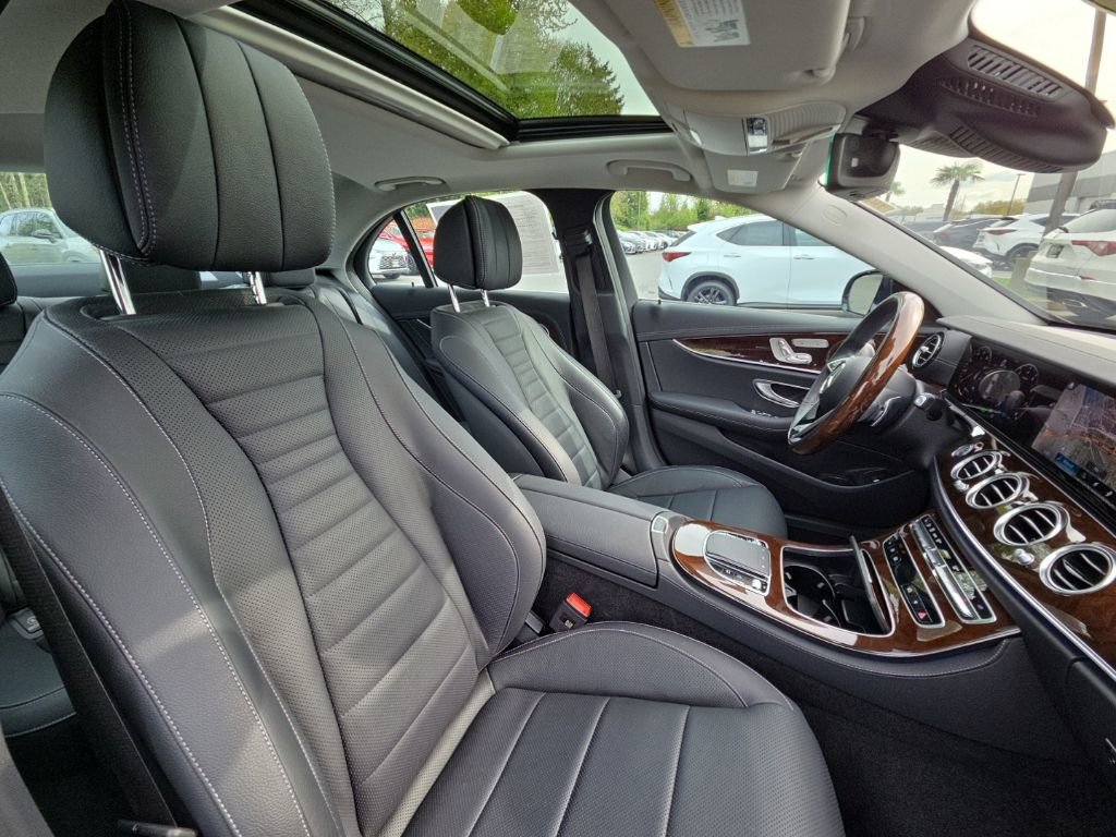 Used 2023 Mercedes-Benz E 450 4MATIC Sedan image 21