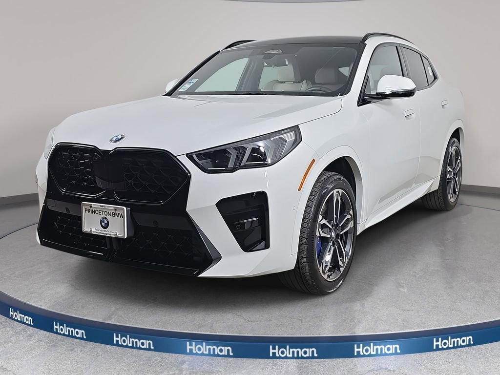 Used 2025 BMW X2 xDrive28i w/ Technology Package image 1