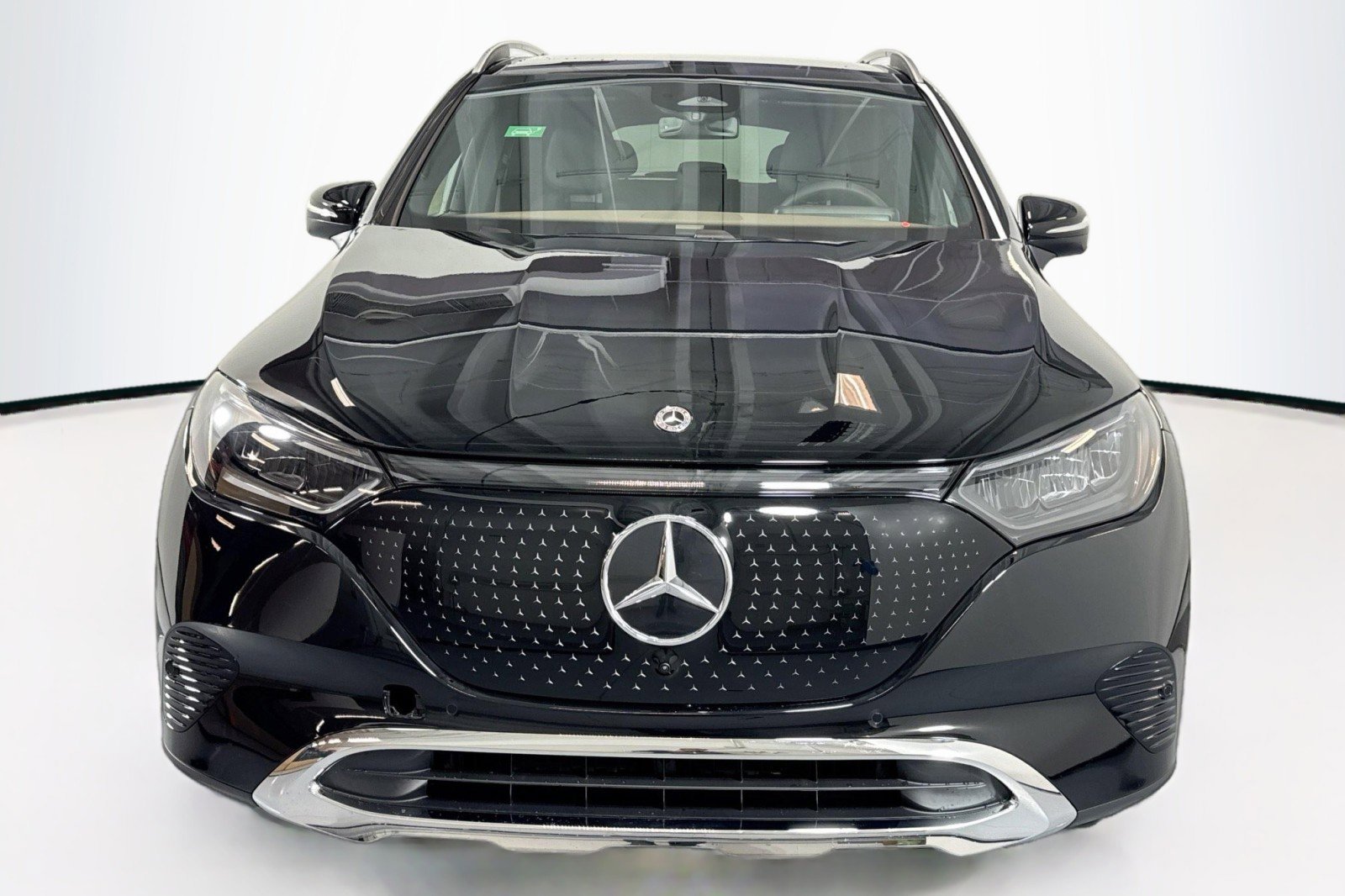 New 2026 Mercedes-Benz EQE 320 4MATIC SUV image 2