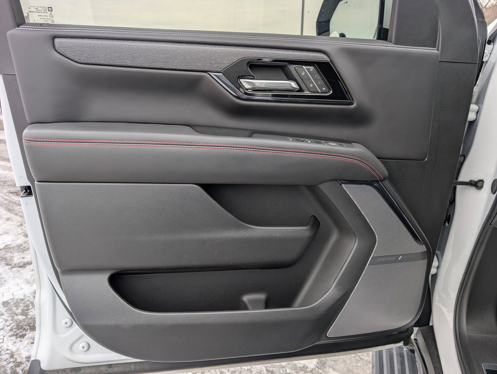 Certified 2025 GMC Yukon AT4 Ultimate w/ LPO, Floor Liner Package image 8