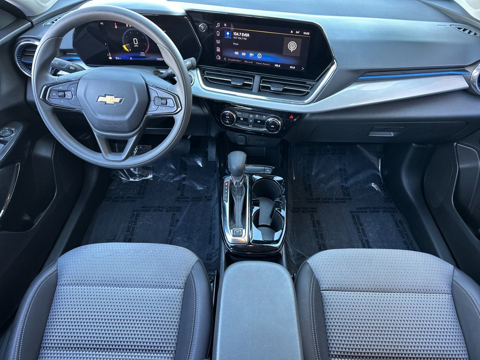 Used 2025 Chevrolet Trax LT image 12