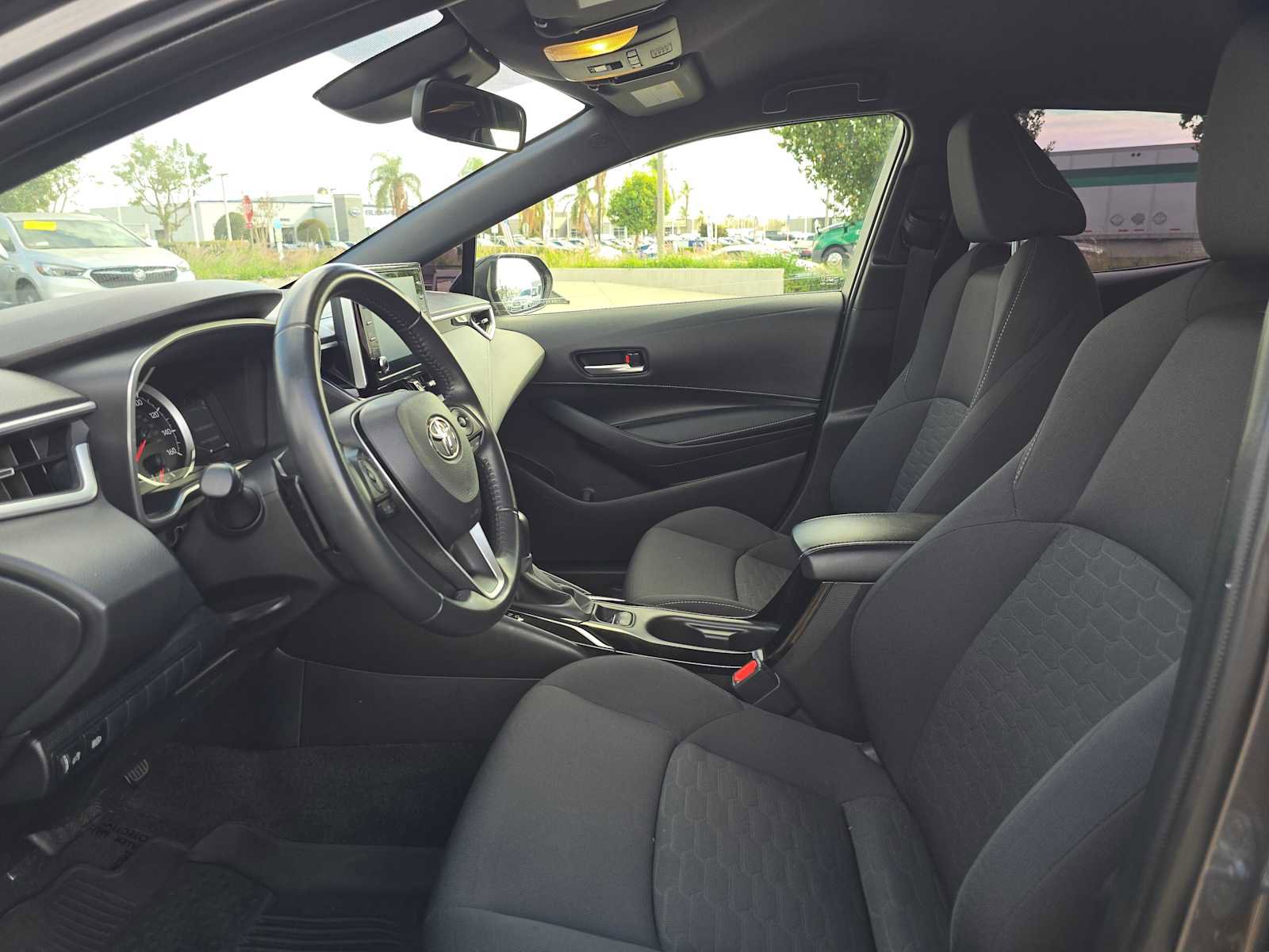 Used 2022 Toyota Corolla SE image 22