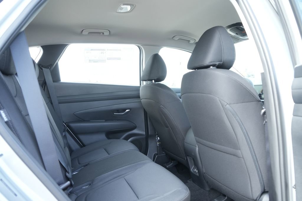 New 2026 Hyundai Tucson SE image 13