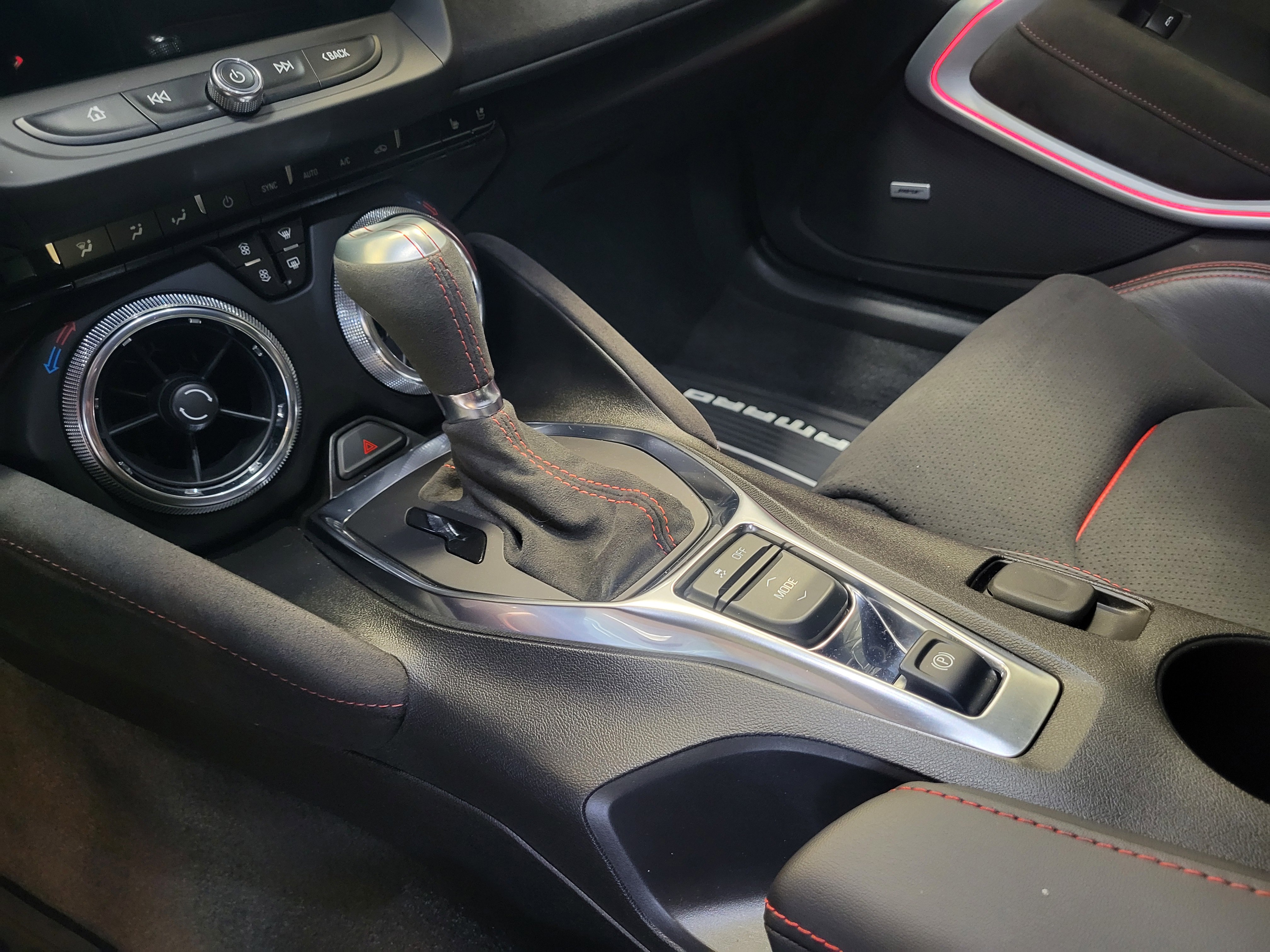 Used 2022 Chevrolet Camaro ZL1 image 24