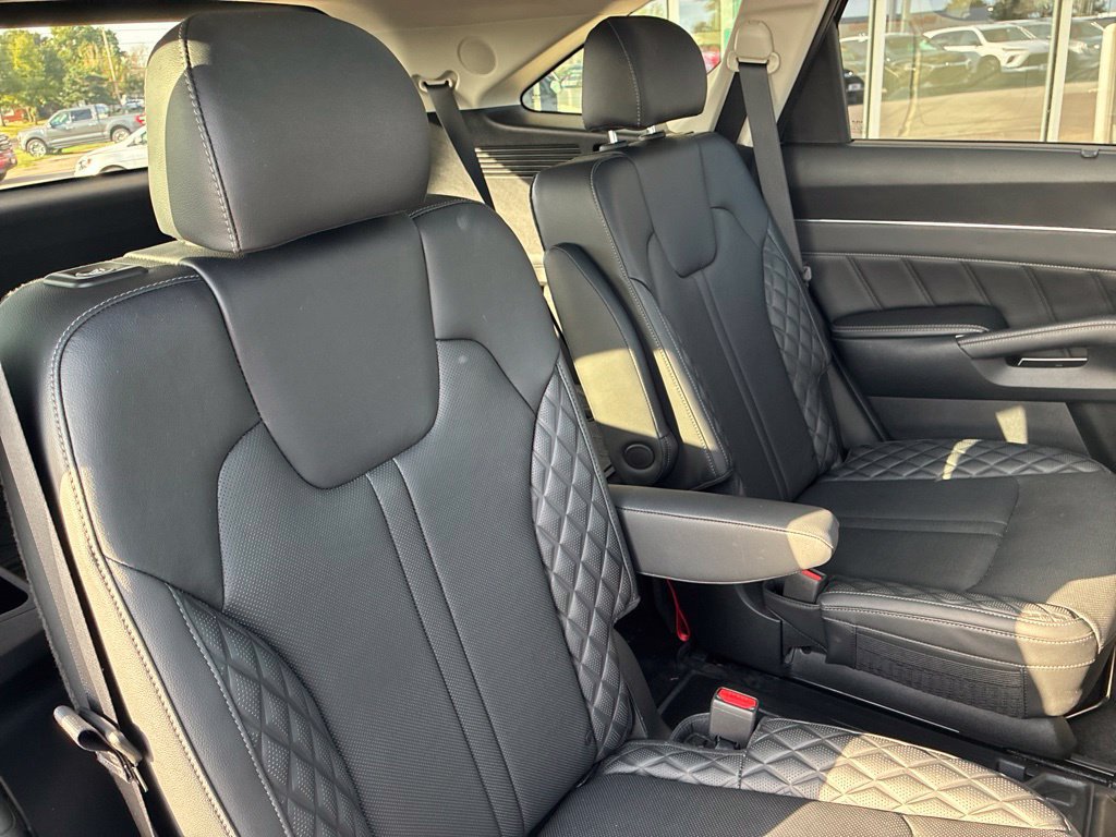 Used 2023 Kia Sorento SX AWD/4WD image 28