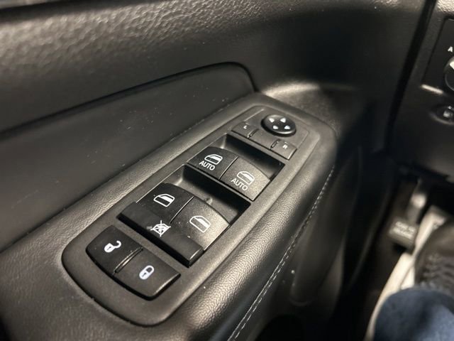 Used 2020 Jeep Grand Cherokee Limited X image 25