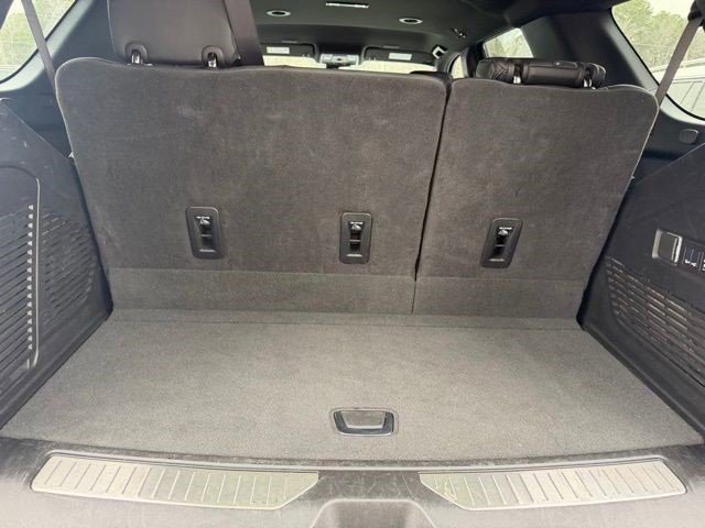 Certified 2025 GMC Yukon Denali AWD/4WD image 9