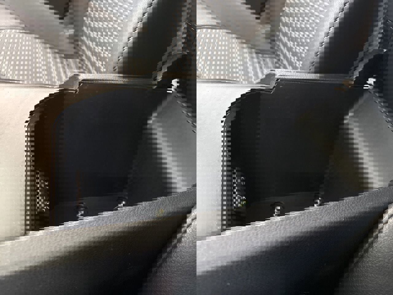 Used 2021 Toyota Camry SE FWD image 30