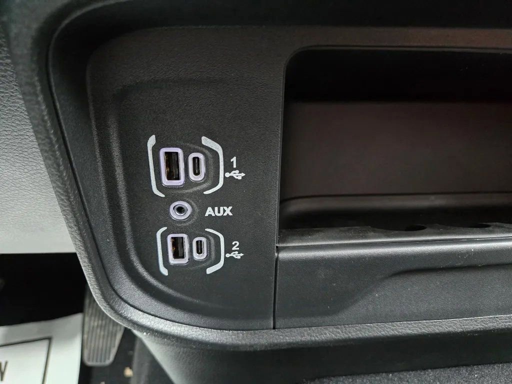 New 2026 RAM 3500 Big Horn AWD/4WD image 23