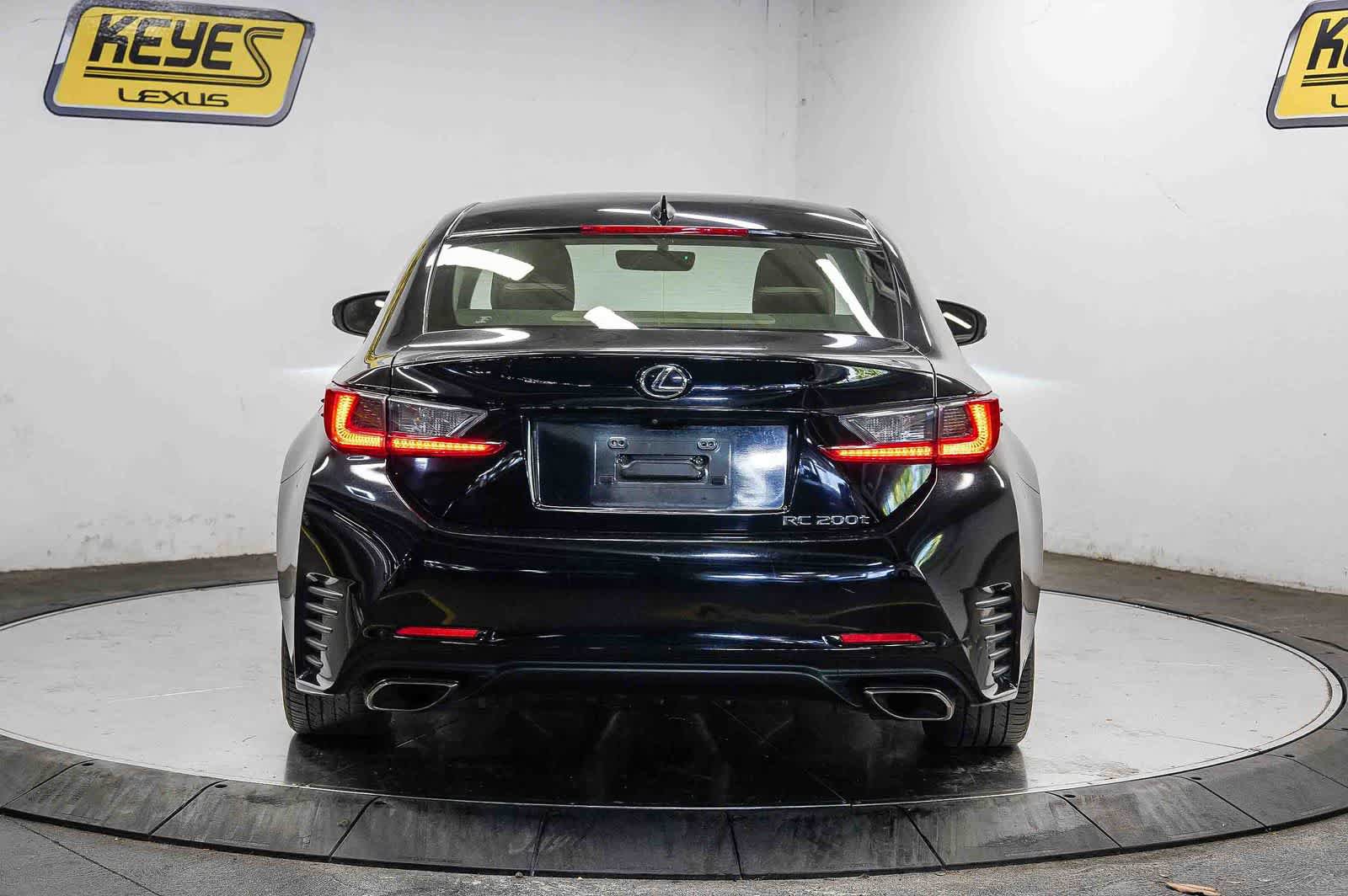 Used 2016 Lexus RC 200t w/ Premium Package RWD image 3