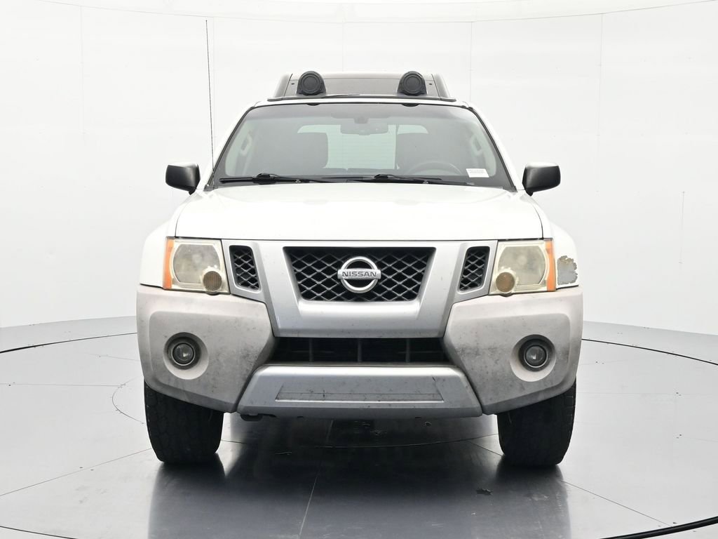 Used 2015 Nissan Xterra PRO-4X w/ Pro-4x Leather Package AWD/4WD image 2