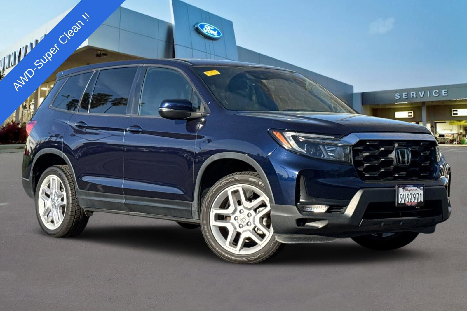 Used 2024 Honda Passport EX-L image 2