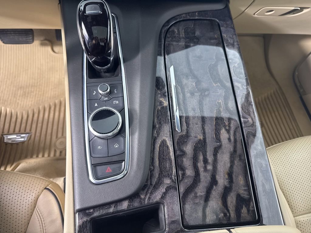 Used 2021 Cadillac Escalade Premium Luxury w/ Performance Package image 20