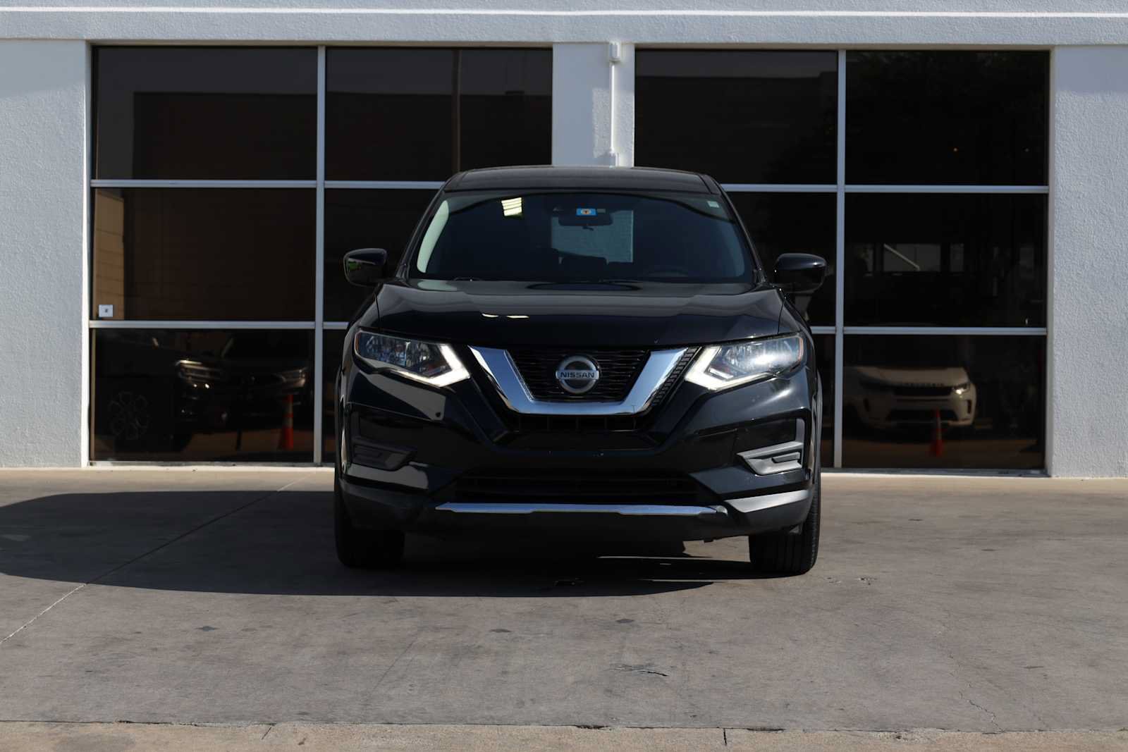 Used 2019 Nissan Rogue S AWD/4WD image 5