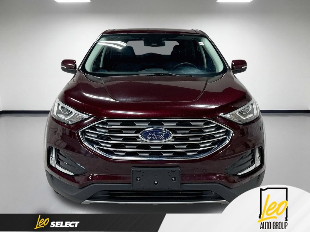 Used 2022 Ford Edge Titanium AWD/4WD image 2