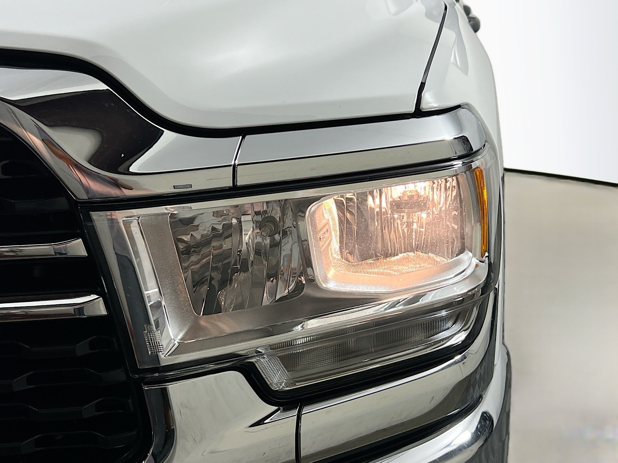 Used 2024 RAM 2500 Big Horn AWD/4WD image 11