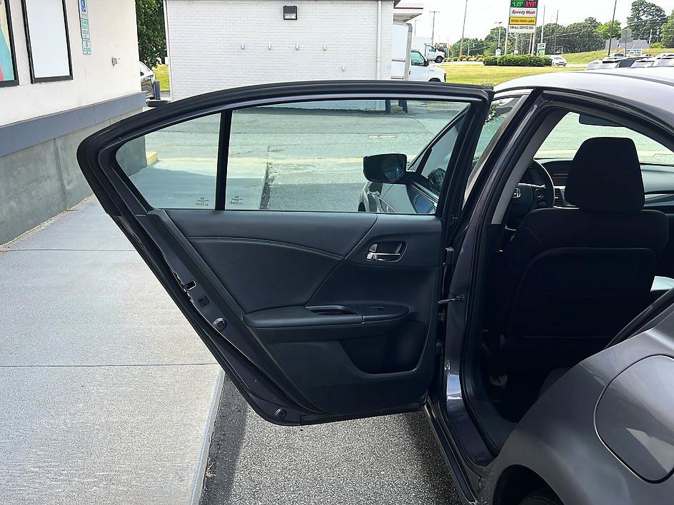 Used 2014 Honda Accord Sport image 27