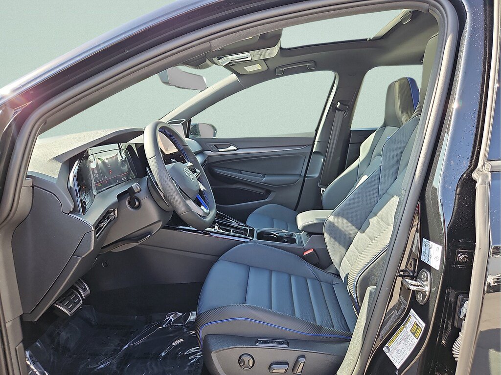 New 2026 Volkswagen Golf AWD/4WD image 17