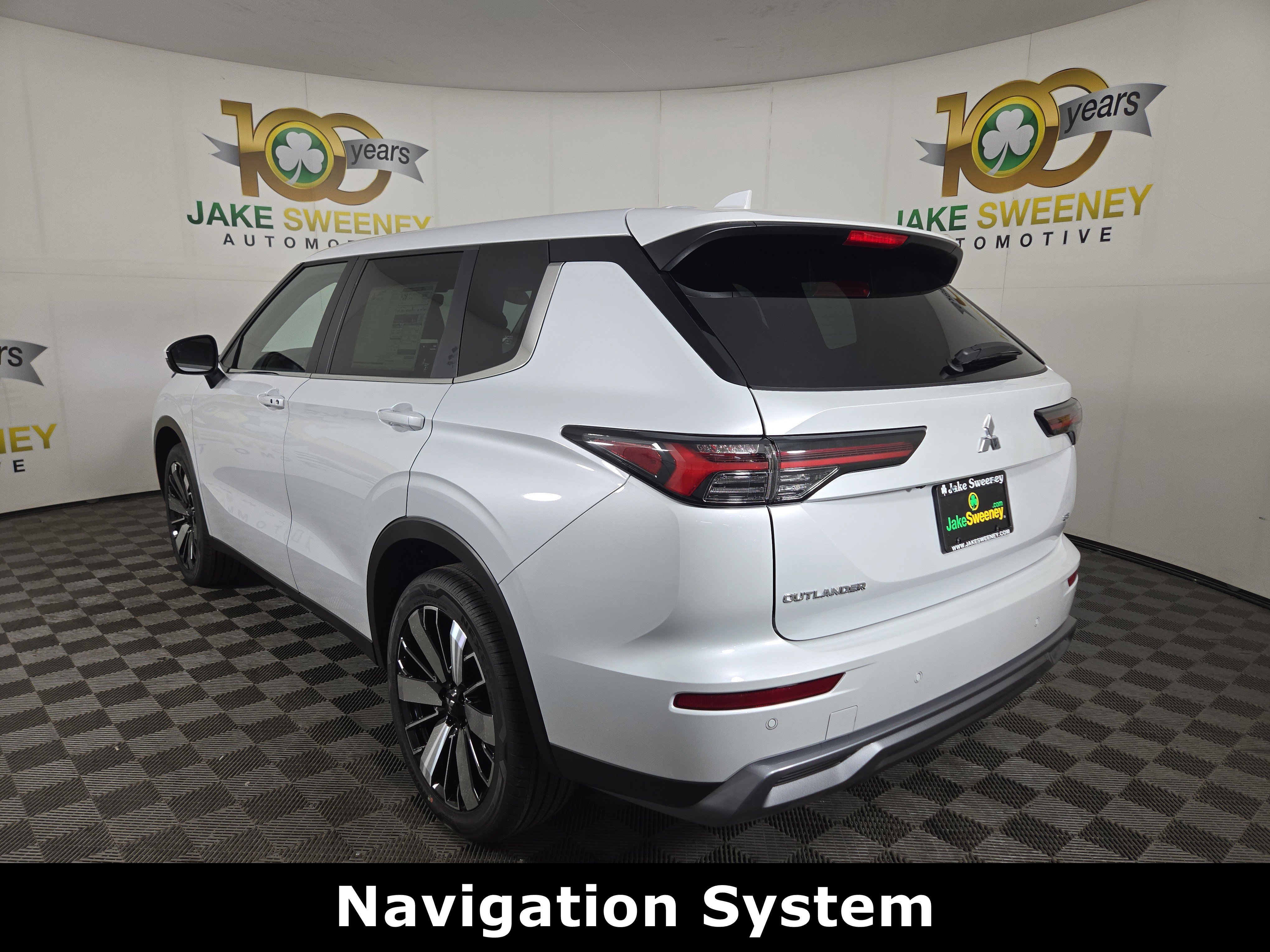 New 2026 Mitsubishi Outlander SE image 5