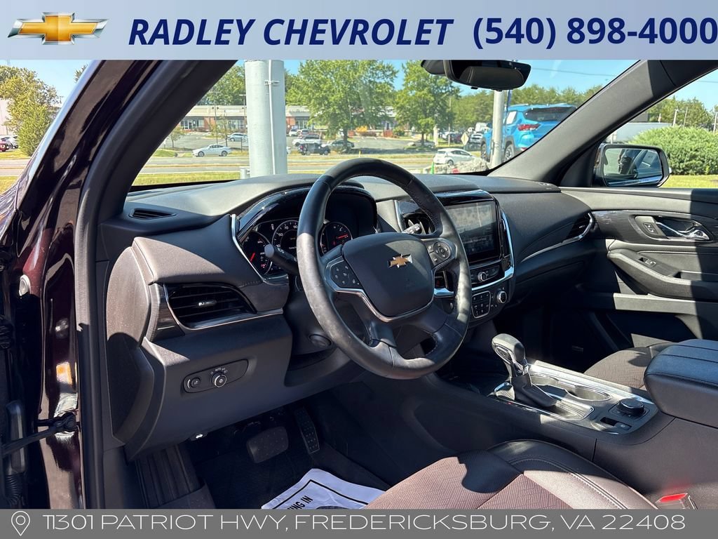 Used 2023 Chevrolet Traverse High Country w/ LPO, Cargo Package AWD/4WD image 4