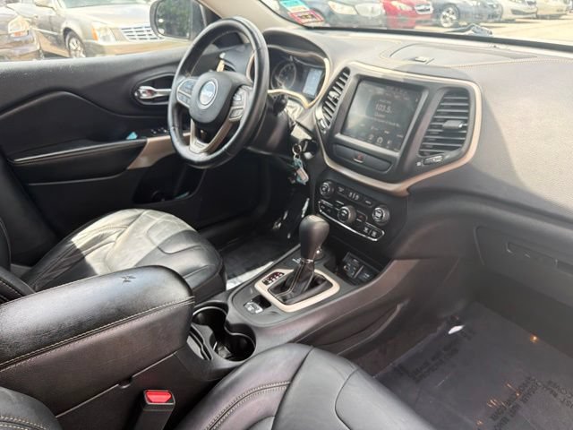 Used 2017 Jeep Cherokee Latitude w/ True North Edition AWD/4WD image 27