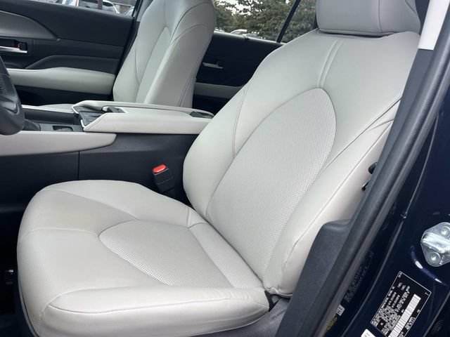 Used 2024 Toyota Grand Highlander AWD image 33