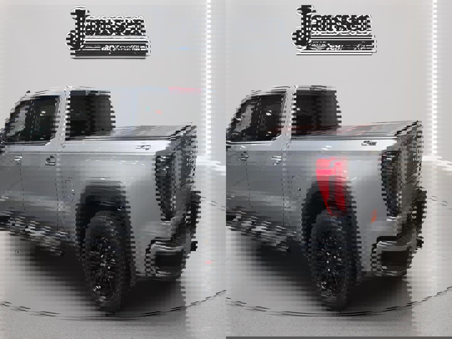 Used 2023 GMC Sierra 1500 Elevation image 3